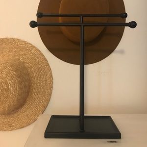 Necklace Display Bar